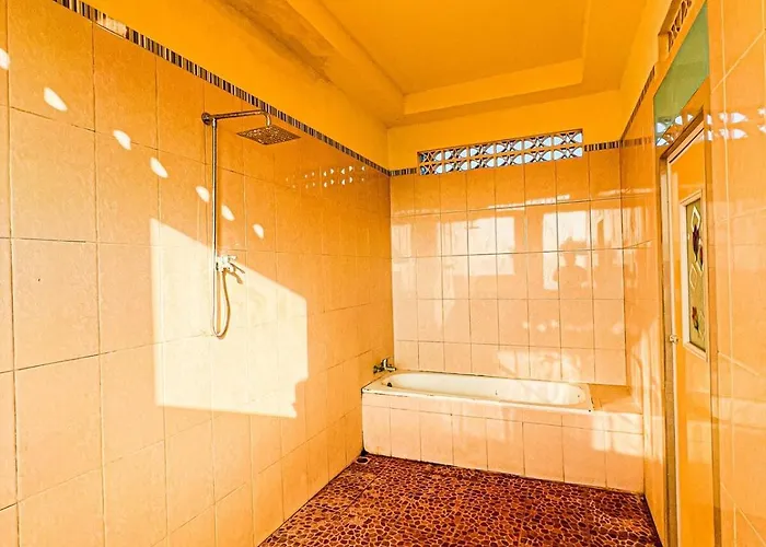 Dbelid Royal House - Private 5br In Villa Jimbaran
